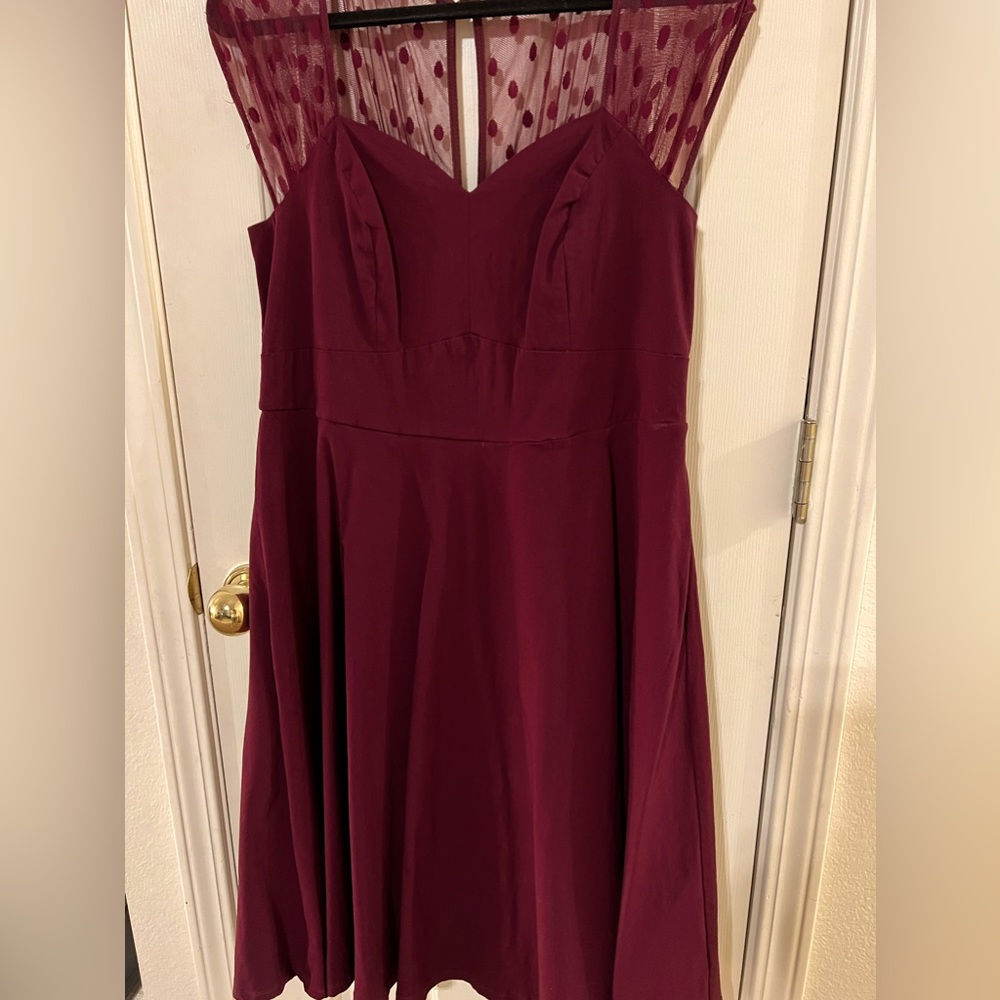 Women’s plus size dress size 14W